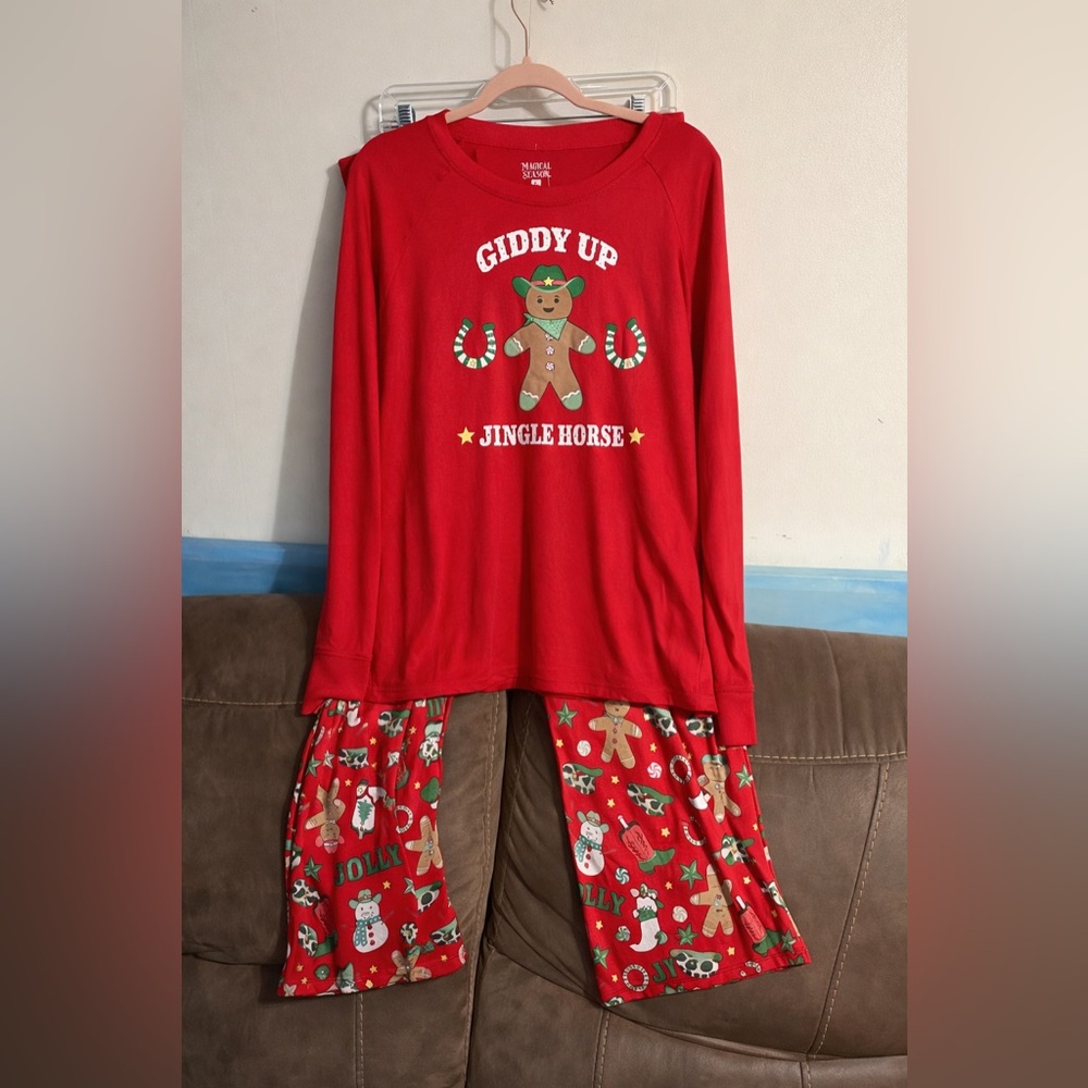 NWT Magical Season Mens “Giddy Up Jingle Horse” Pajama Set Size XL